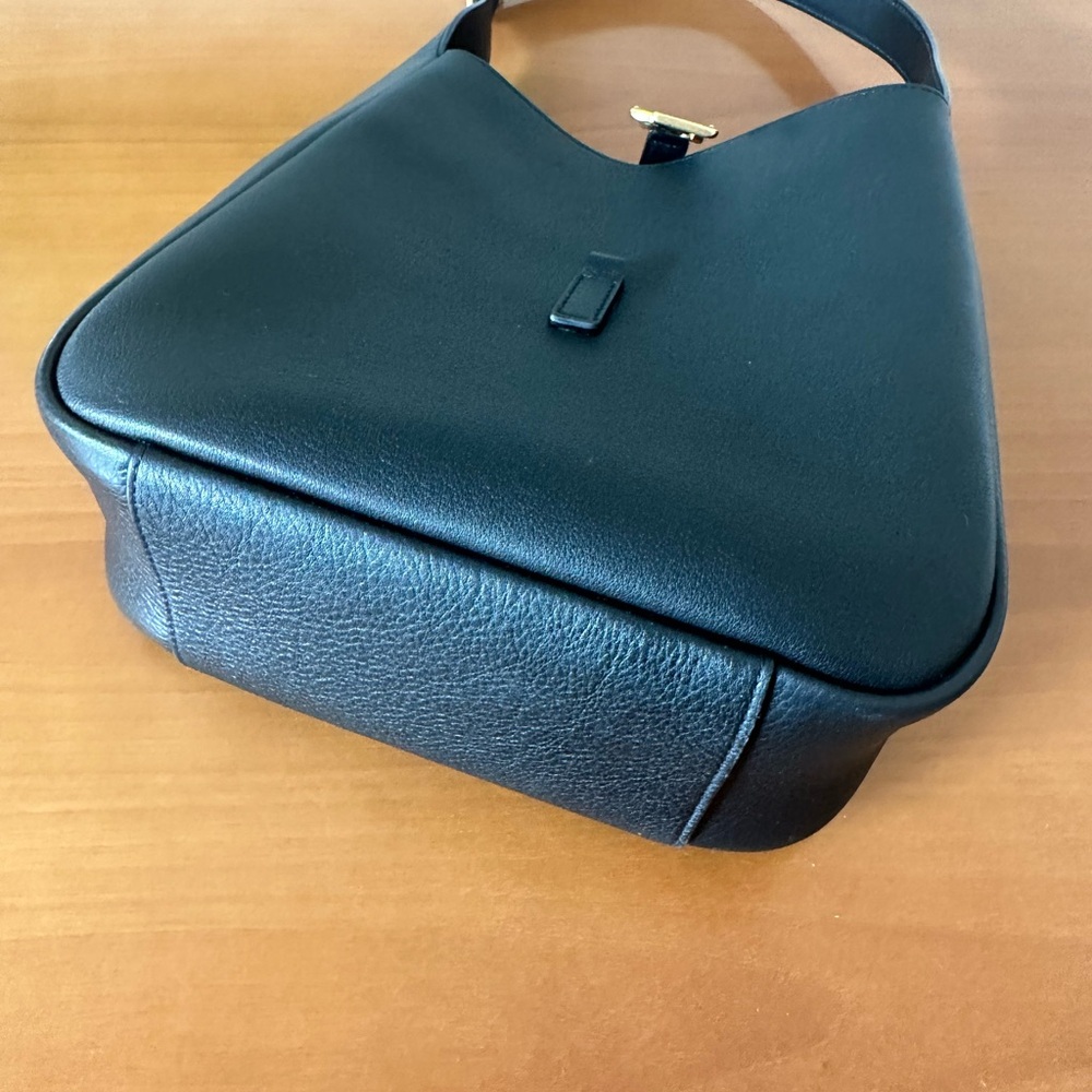 Saint Laurent Le 5 a 7 supple black - Picture 11 of 16